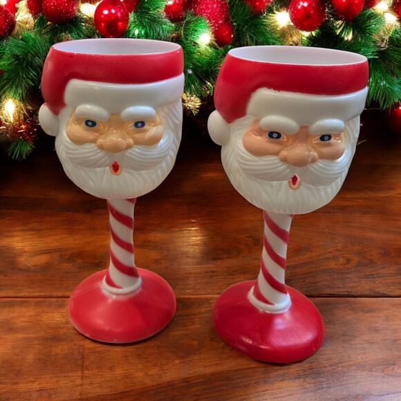 Santa Claus Candy Cane Stemmed Plastic Goblet Cups Vintage Christmas Collectible - Picture 1 of 11